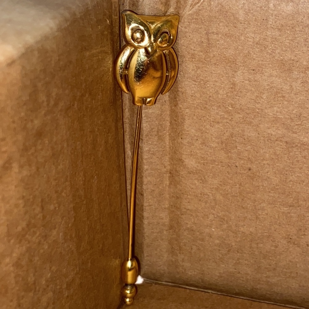 Vintage Trifari Gold Tone Owl Stick Lapel Pin With Cap Shiny Signed - Picture 5 of 11